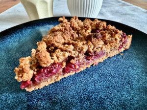 Nougat-Kirsch-Streuselkuchen