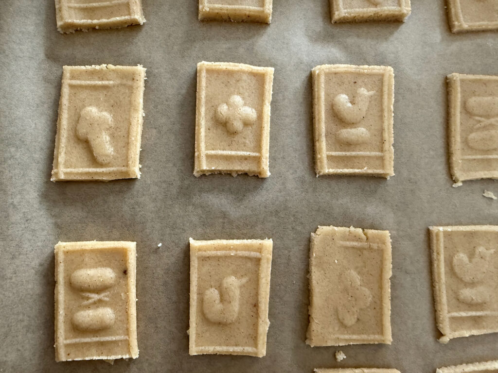 Bei 180°C etwa 10-12 Minuten backen